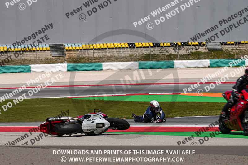 motorbikes;no limits;peter wileman photography;portimao;portugal;trackday digital images